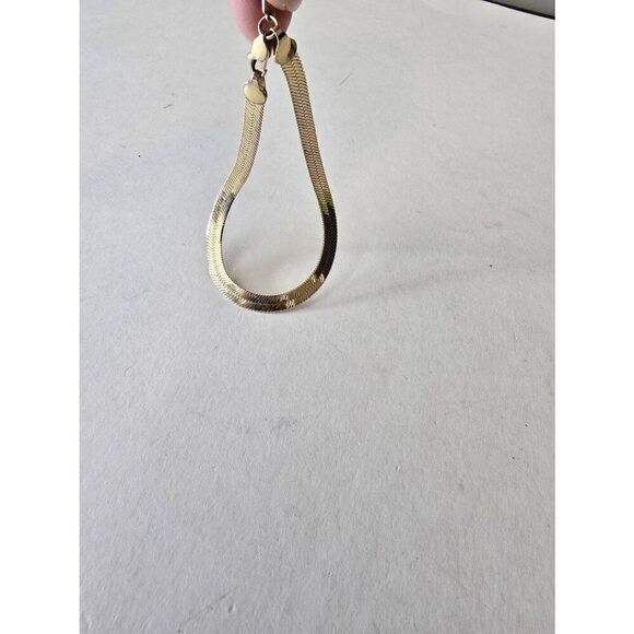 Bracelet Herringbone Gold in color - Picture 2 of 4